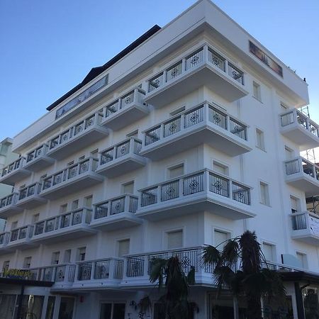 Hotel Residence Veliero Riccione Extérieur photo