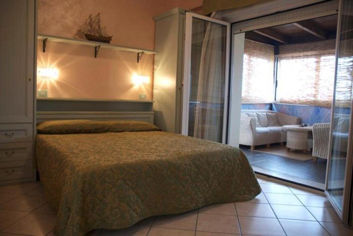 Hotel Residence Veliero Riccione Extérieur photo