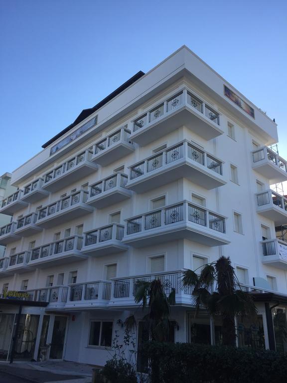 Hotel Residence Veliero Riccione Extérieur photo