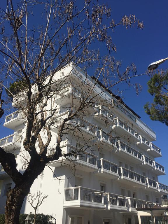 Hotel Residence Veliero Riccione Extérieur photo