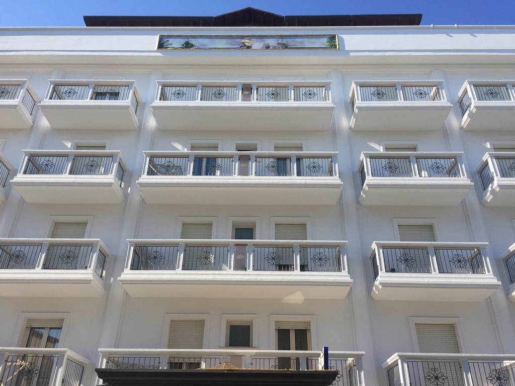 Hotel Residence Veliero Riccione Extérieur photo