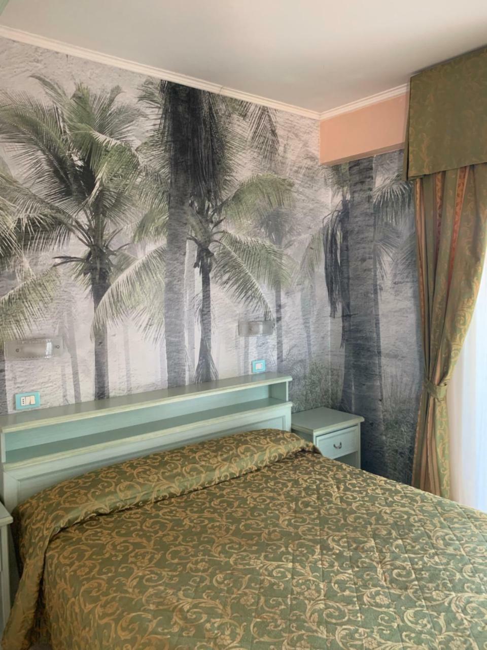 Hotel Residence Veliero Riccione Extérieur photo